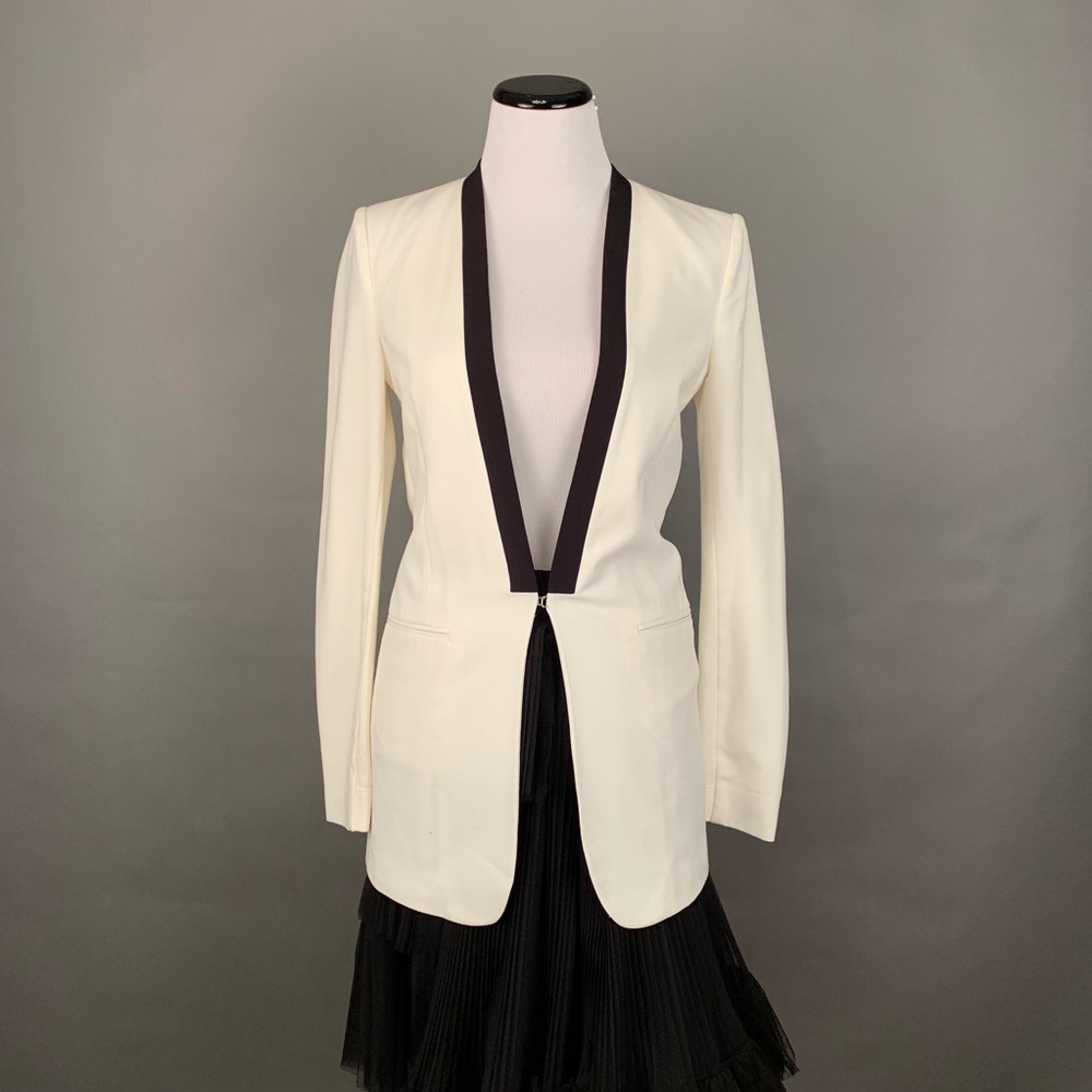 Bcbc maxazria white silk jacket xs